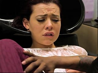 VipTube Porno - Ebony Hairdresser Licks Customers Pussy