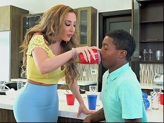 AnySex Porno - Big Bottomed And Ample Breasted MILF Richelle Ryan Gets Her Pussy Blacked